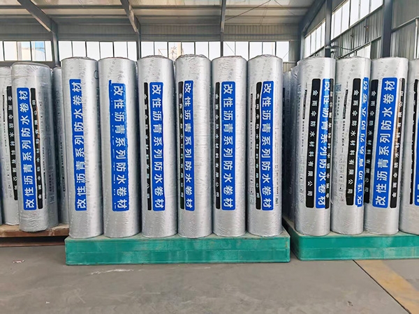 正确运输改性沥青防水卷材的方法